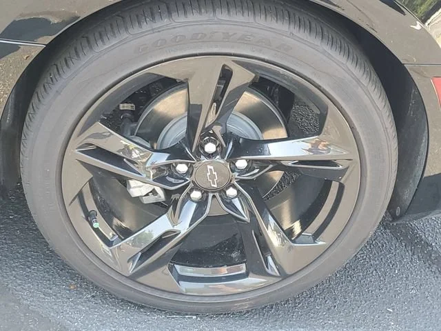 Used 2024 Black Chevrolet 1LT image 27