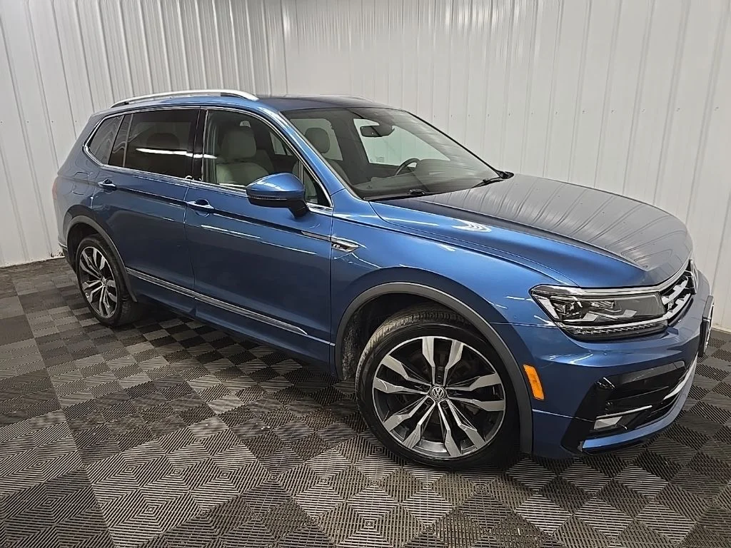 Used 2020 Blue Volkswagen 2.0T SEL Premium R-Line image 7