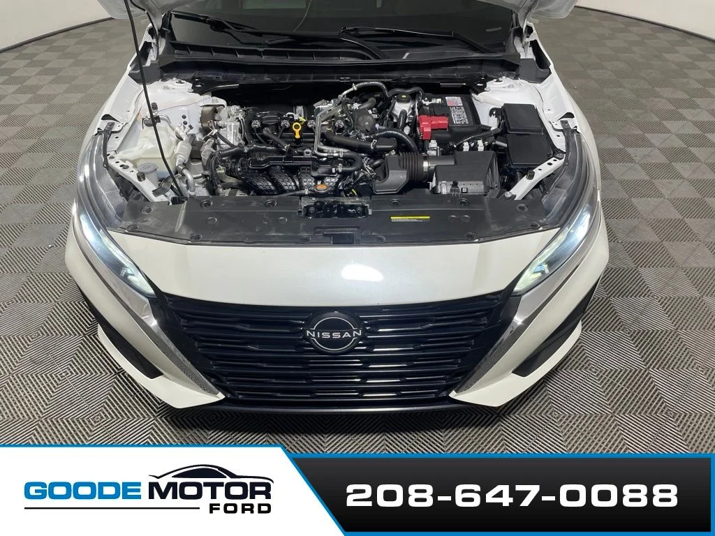 Used 2024 White Nissan 2.5 SL image 25