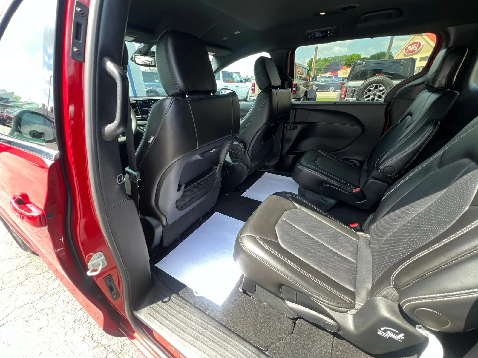 Used 2025 Red Chrysler Select image 47