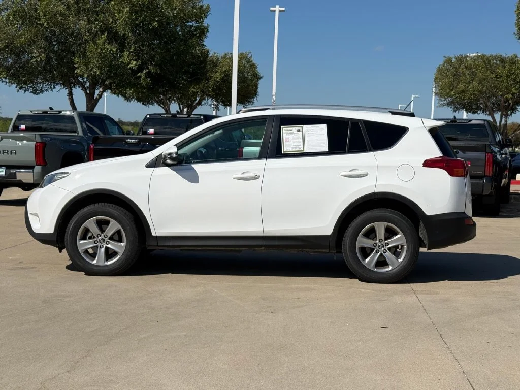 Used 2015 Toyota RAV4 XLE with VIN 2T3WFREV0FW179498 for sale in Bastrop, TX