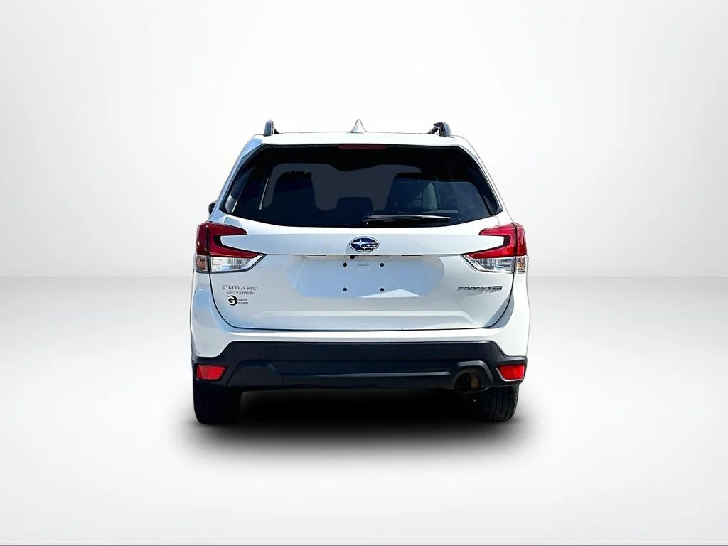 Used 2023 White Subaru Premium image 5
