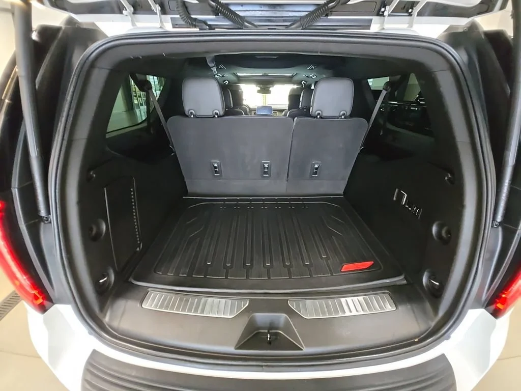 2023 GMC Yukon XL AT4 - Photo 17