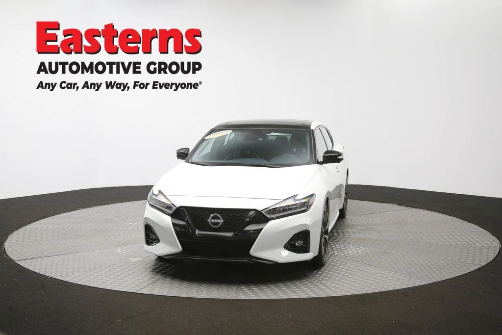 Used 2023 White Nissan SR image 58
