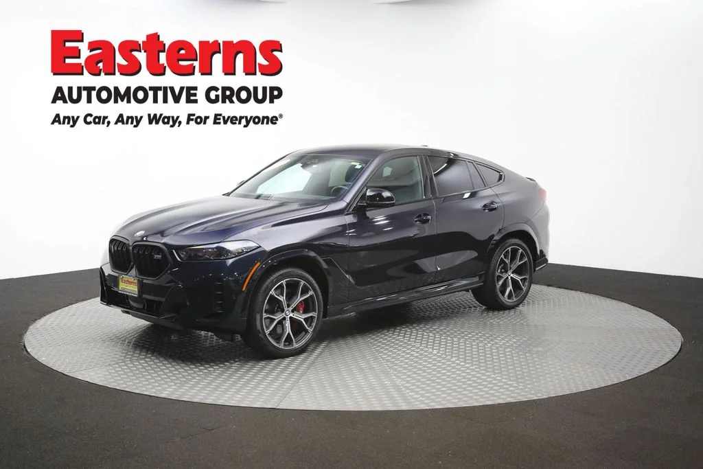 Used 2025 Black BMW M60i image 59