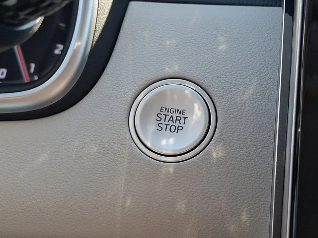 Used 2024 Gray Hyundai SEL image 22