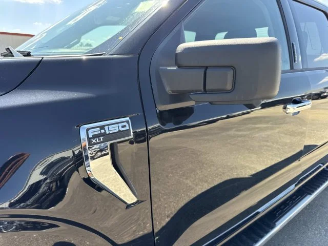 Used 2024 Black Ford XLT image 10