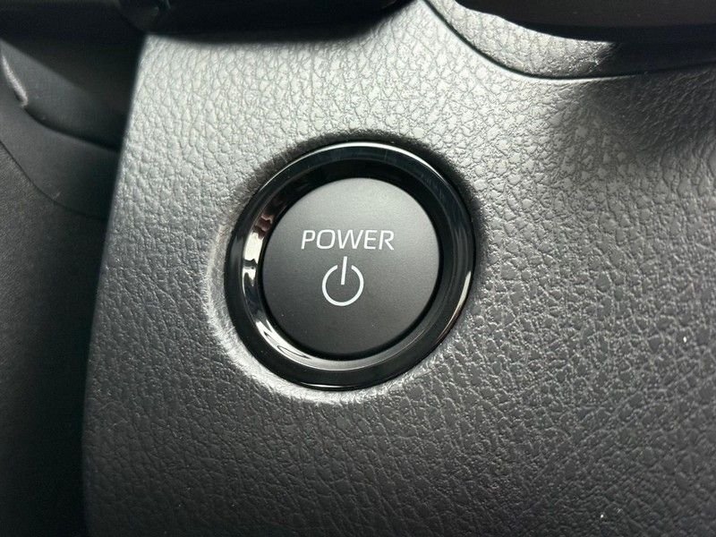 2026 Toyota Camry XSE - Photo 11