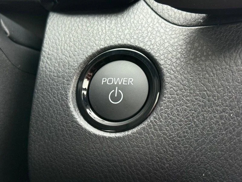 2026 Toyota Camry XLE - Photo 11