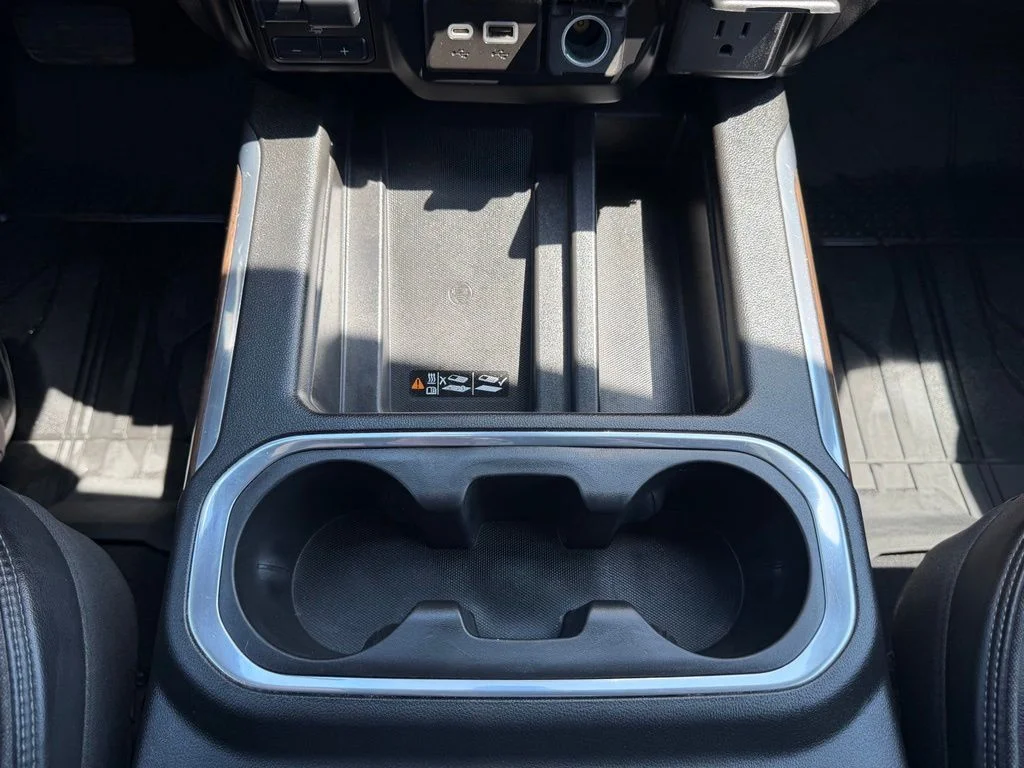 Used 2020 Gray Chevrolet High Country image 25