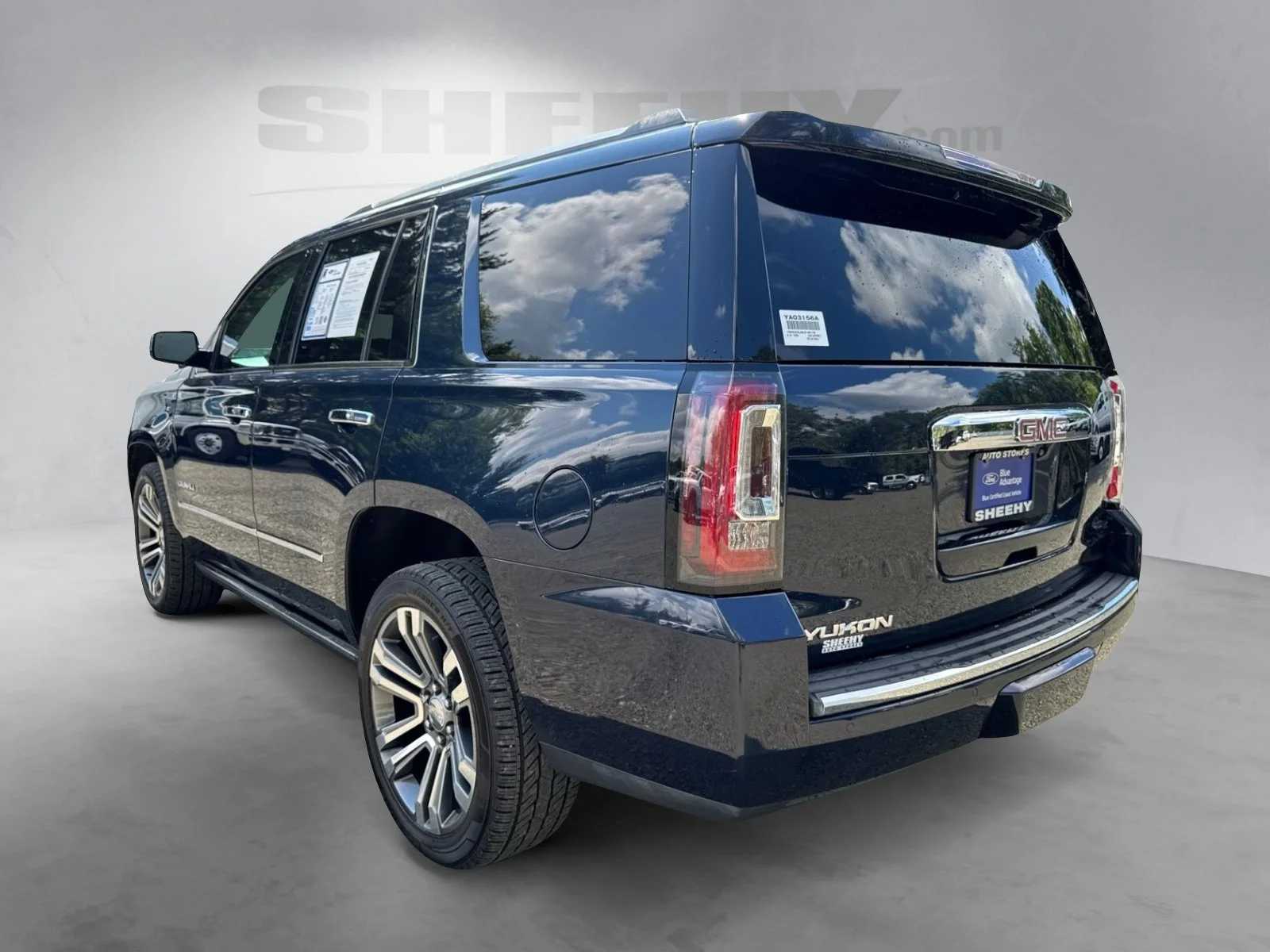 Used 2020 Dark Sapphire Blue GMC Denali image 14