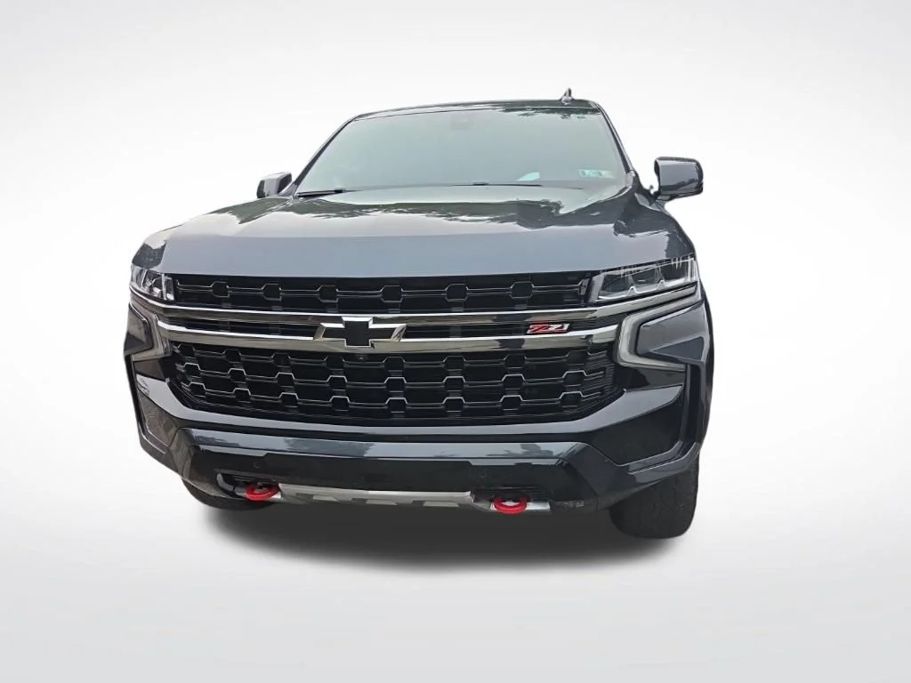 Used 2022 Gray Chevrolet Z71 image 2
