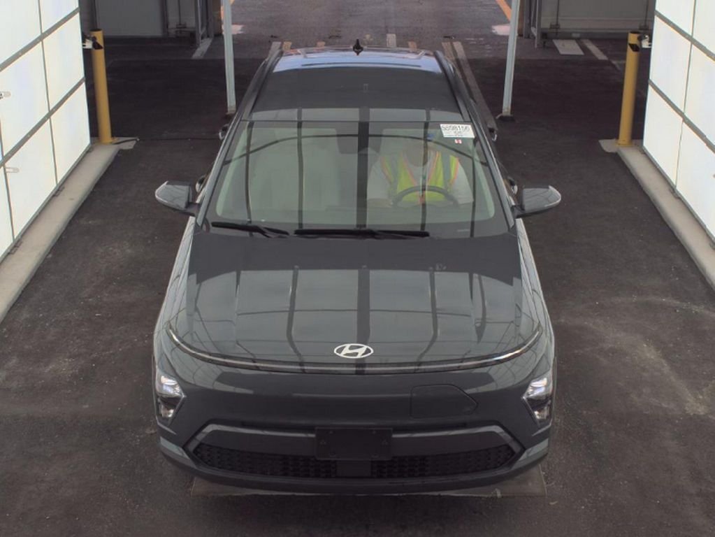 Used 2024 Hyundai Kona EV SEL with VIN KM8HC3A63RU008206 for sale in Miami, FL