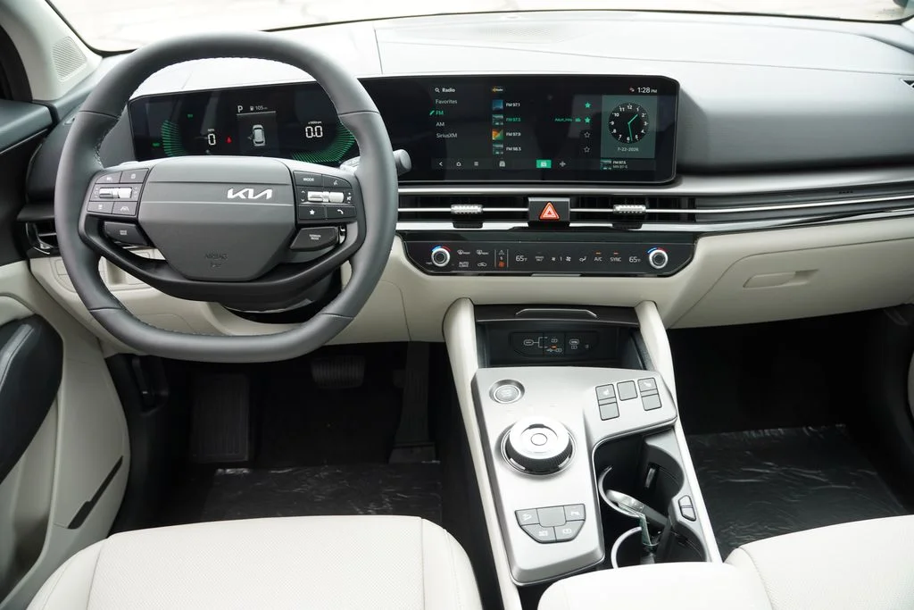 2027 Kia Sportage EX Hybrid - Photo 13