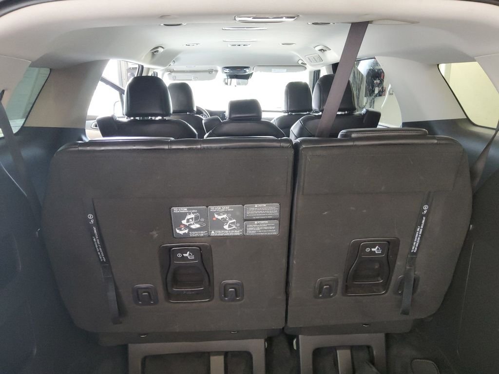 Used 2023 Blue Kia LX Seat Package image 30