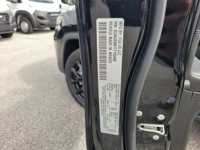 New 2026 Diamond Black Crystal Pearlcoat Jeep Latitude image 18