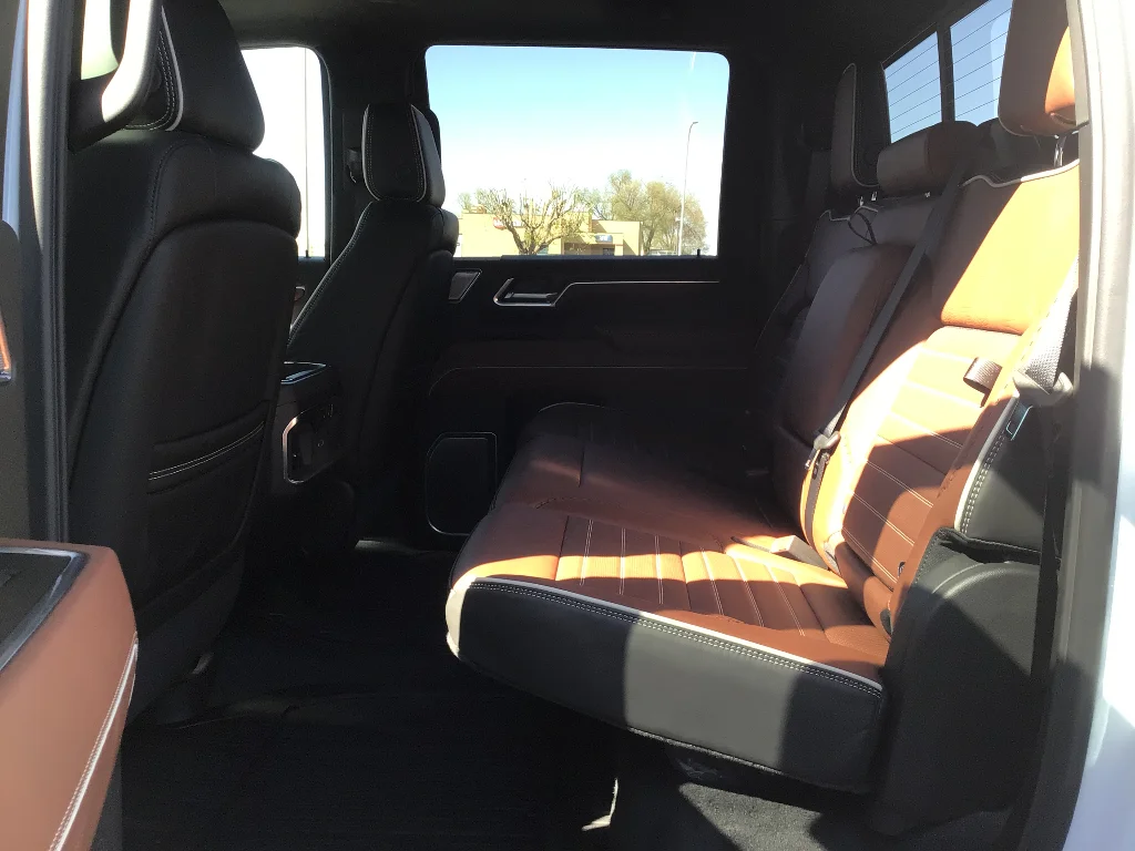 New 2026 Glacier White Tricoat GMC Denali Ultimate image 10