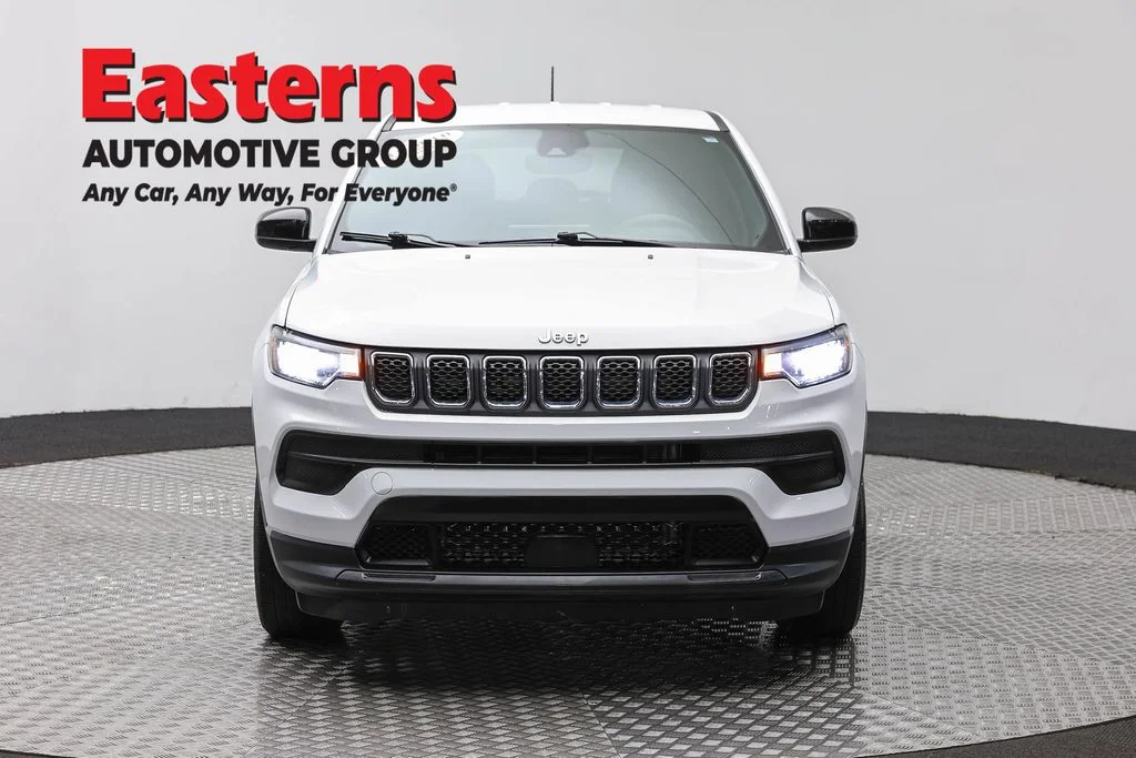 Used 2023 White Jeep Sport image 2