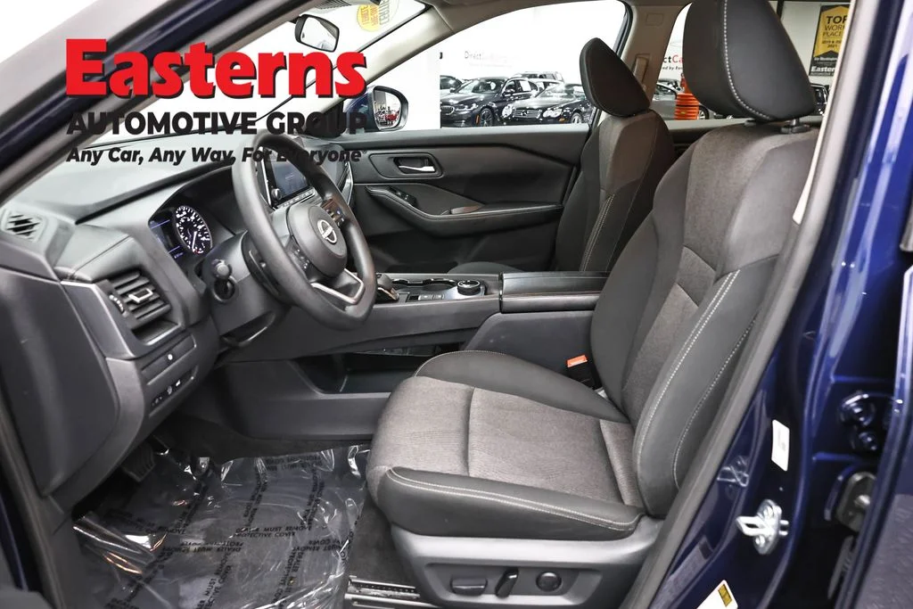 Used 2024 Blue Nissan SV image 13