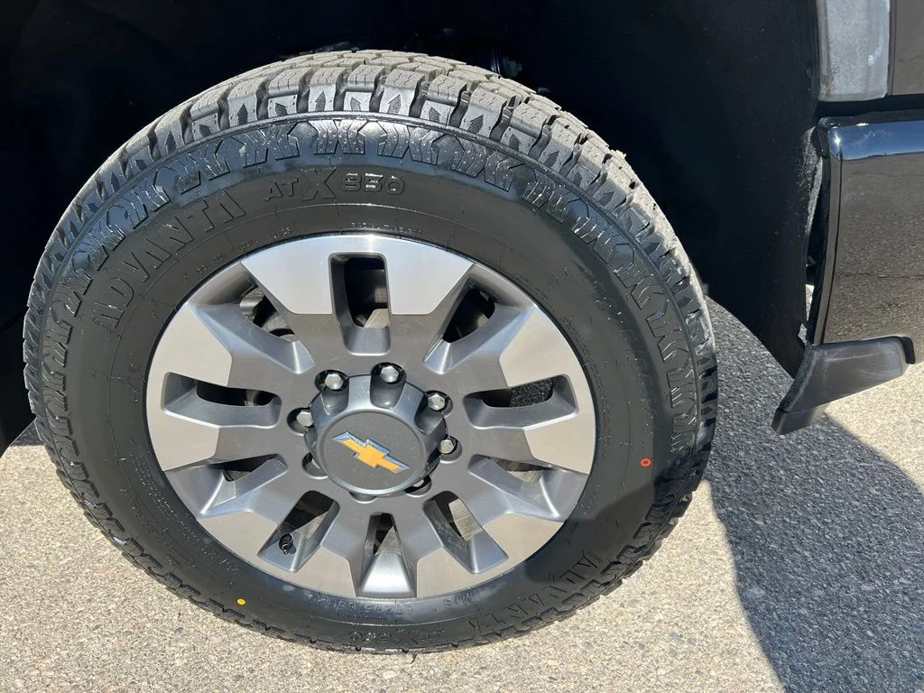 Used 2024 Black Chevrolet Custom image 29