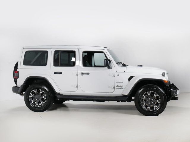Used 2024 Bright White Clearcoat Jeep Sahara image 31