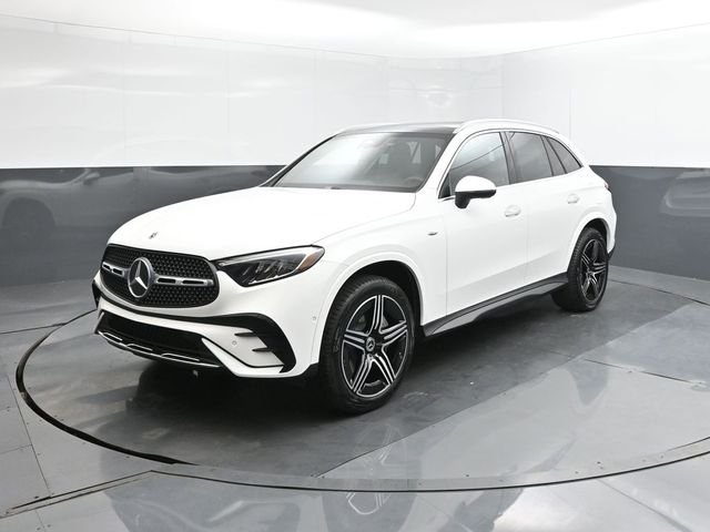 Used 2025 White Mercedes-Benz GLC 350e image 34
