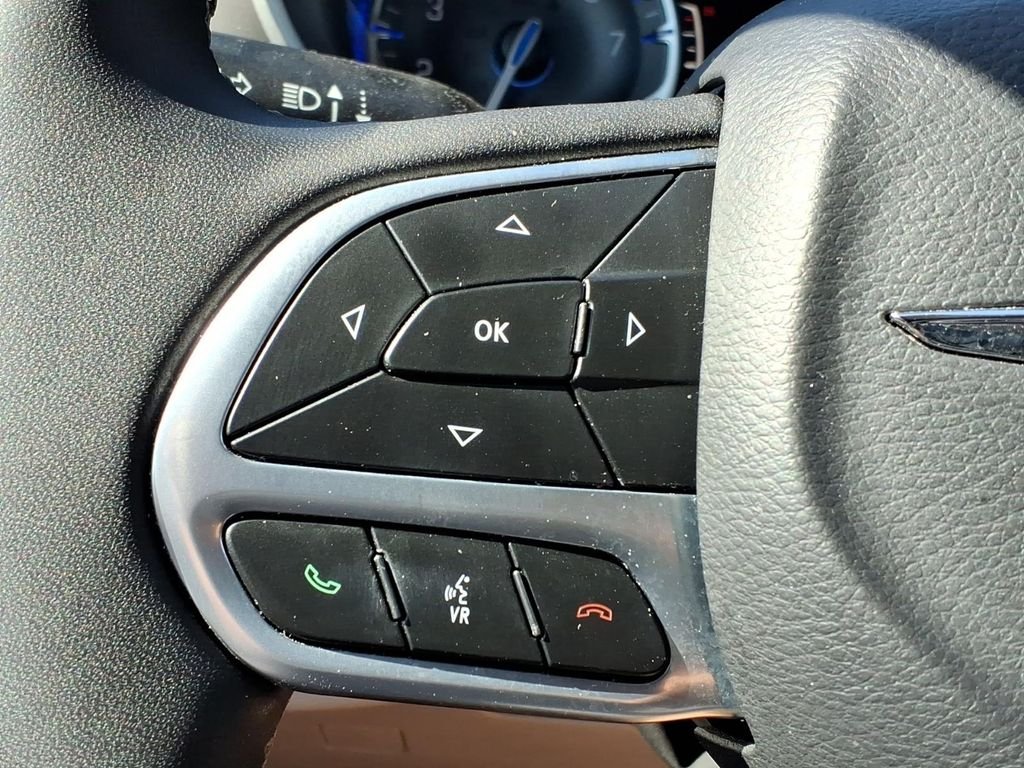 Used 2024 White Chrysler Touring L image 29