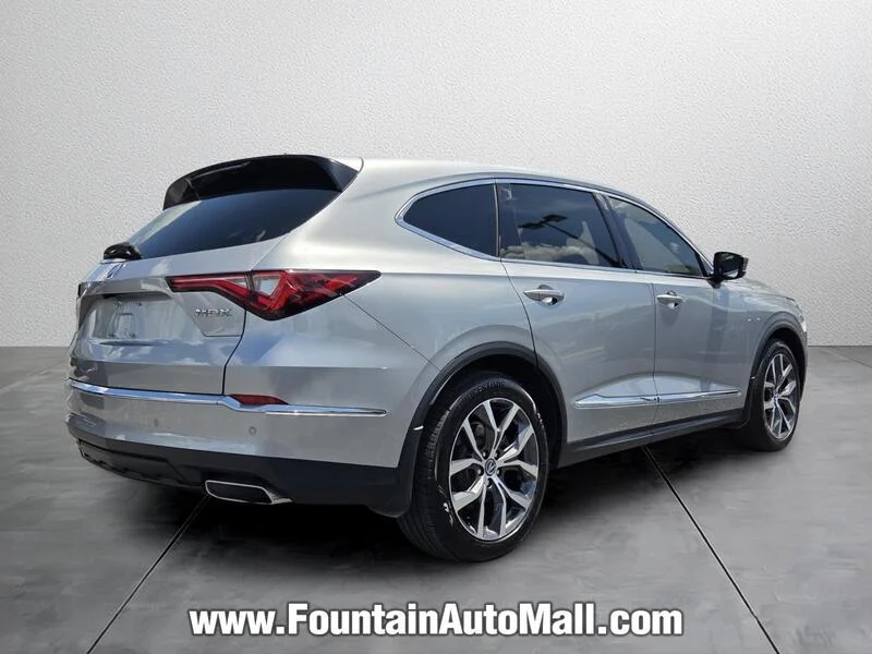 Used 2024 Lunar Silver Metallic Acura FWD W/TECHNOLOGY PACKAGE image 4