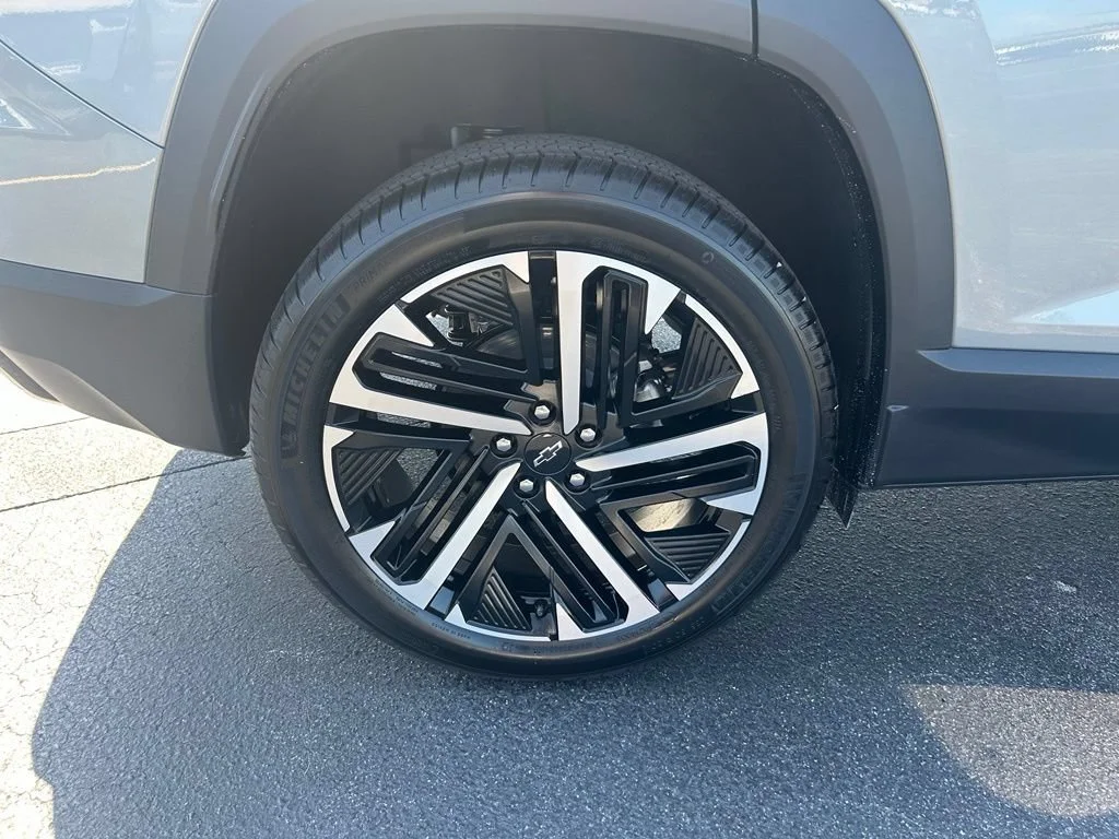 New 2027 Sterling Gray Metallic Chevrolet RS image 10