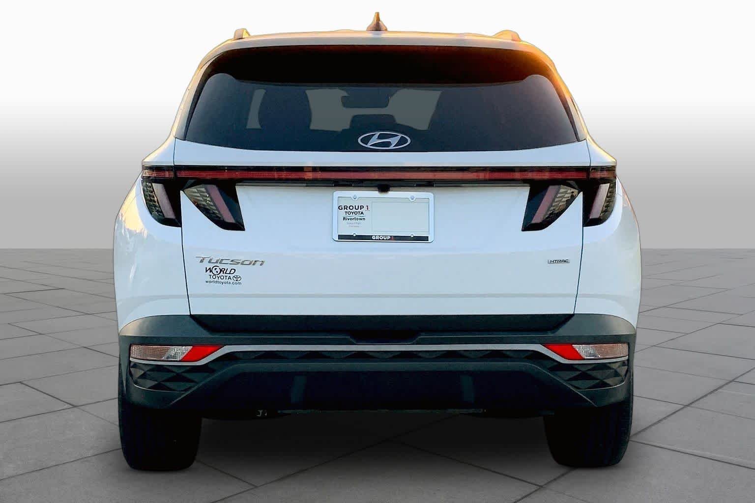 Used 2023 Serenity White Pearl Hyundai SEL image 9