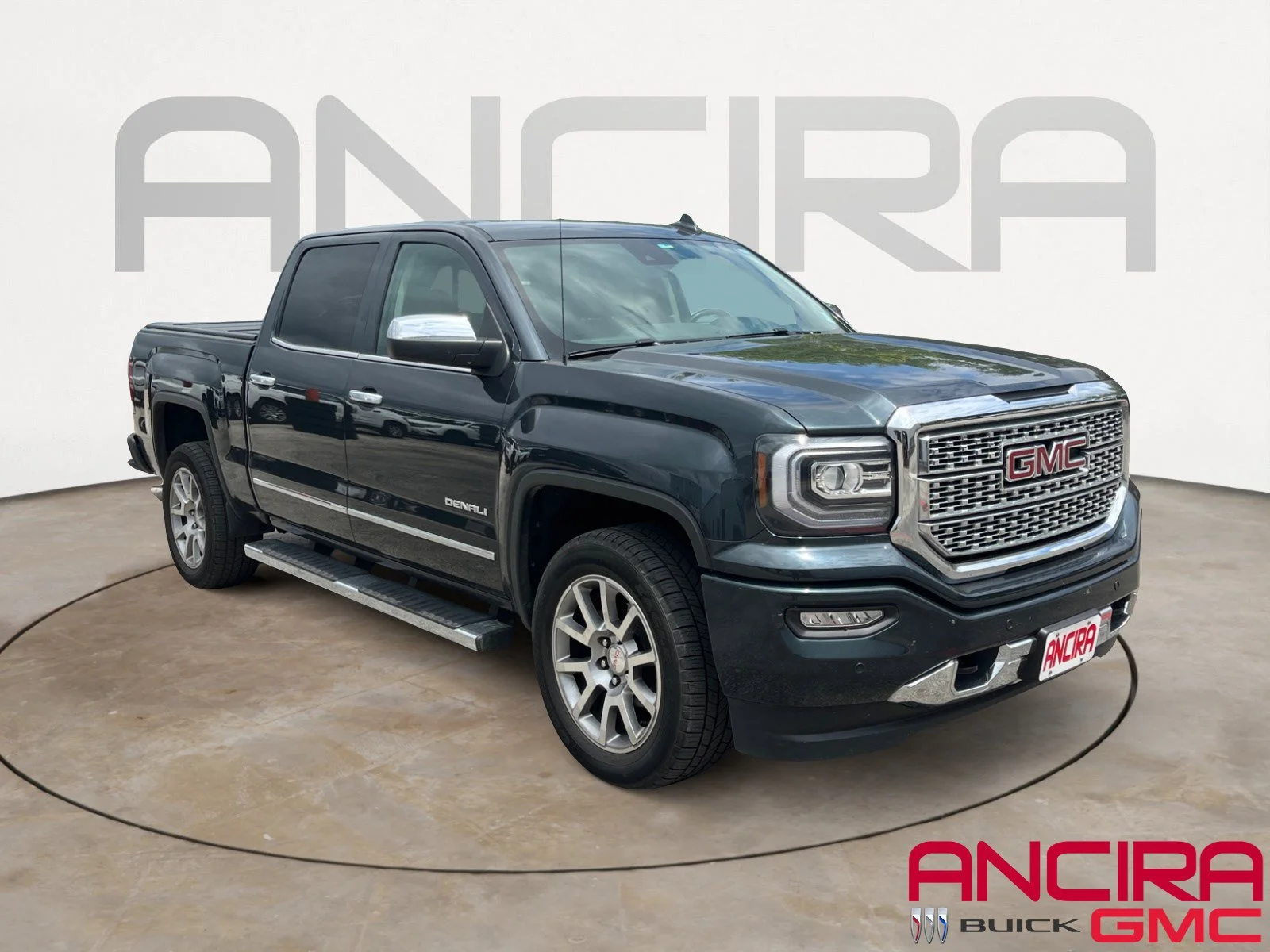 2018 GMC Sierra 2WD Crew Cab Short Box's photo