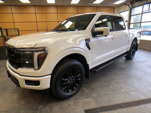 New 2026 Star White Metallic Tri-Coat Ford Lariat® image 3