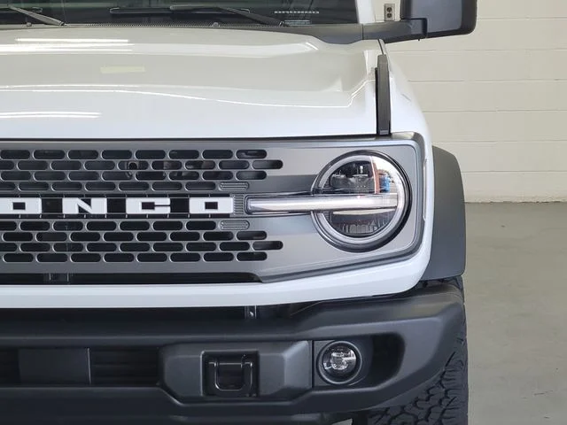 New 2025 Oxford White Ford Badlands® image 11