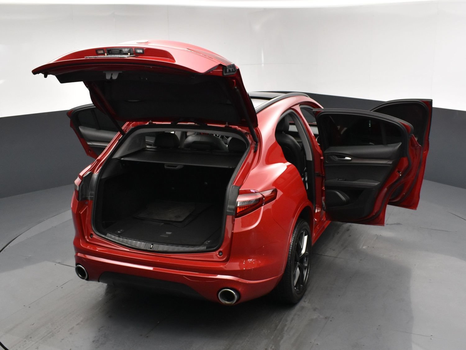 Used 2021 Alfa Rosso Alfa Romeo Ti image 24