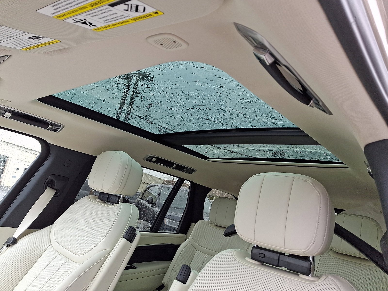 New 2026 Batumi Gold Land Rover SE image 11