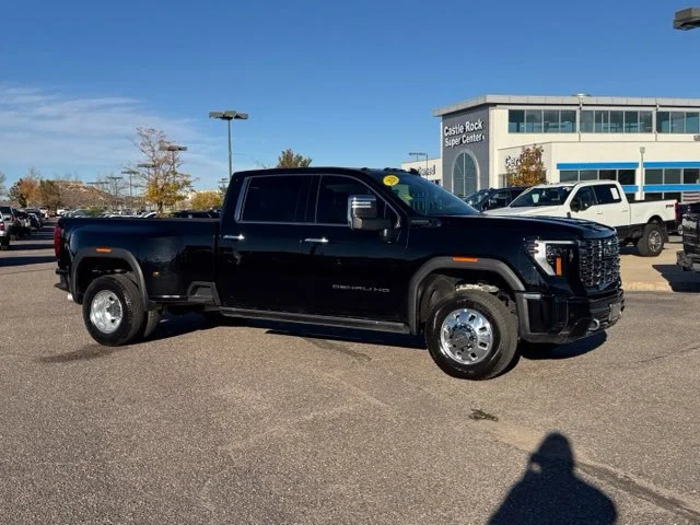 Used 2026 Onyx Black GMC Denali Ultimate DRW image 8
