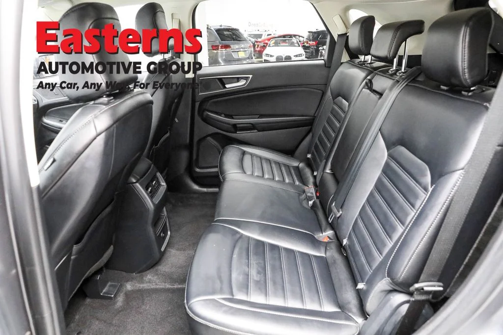 Used 2024 Gray Ford SEL image 21