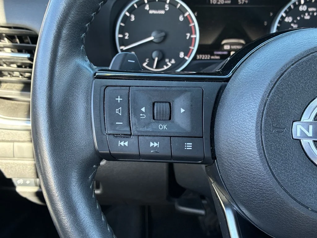 Used 2023 Silver Nissan SV image 32