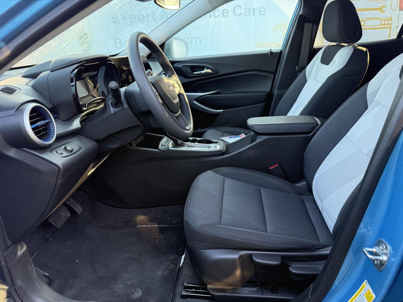 Used 2025 Marina Blue Metallic Chevrolet LS image 8