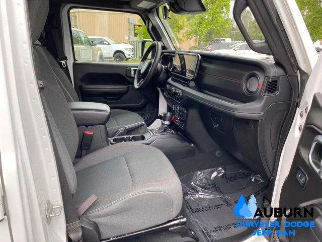 Used 2024 White Jeep Rubicon image 14