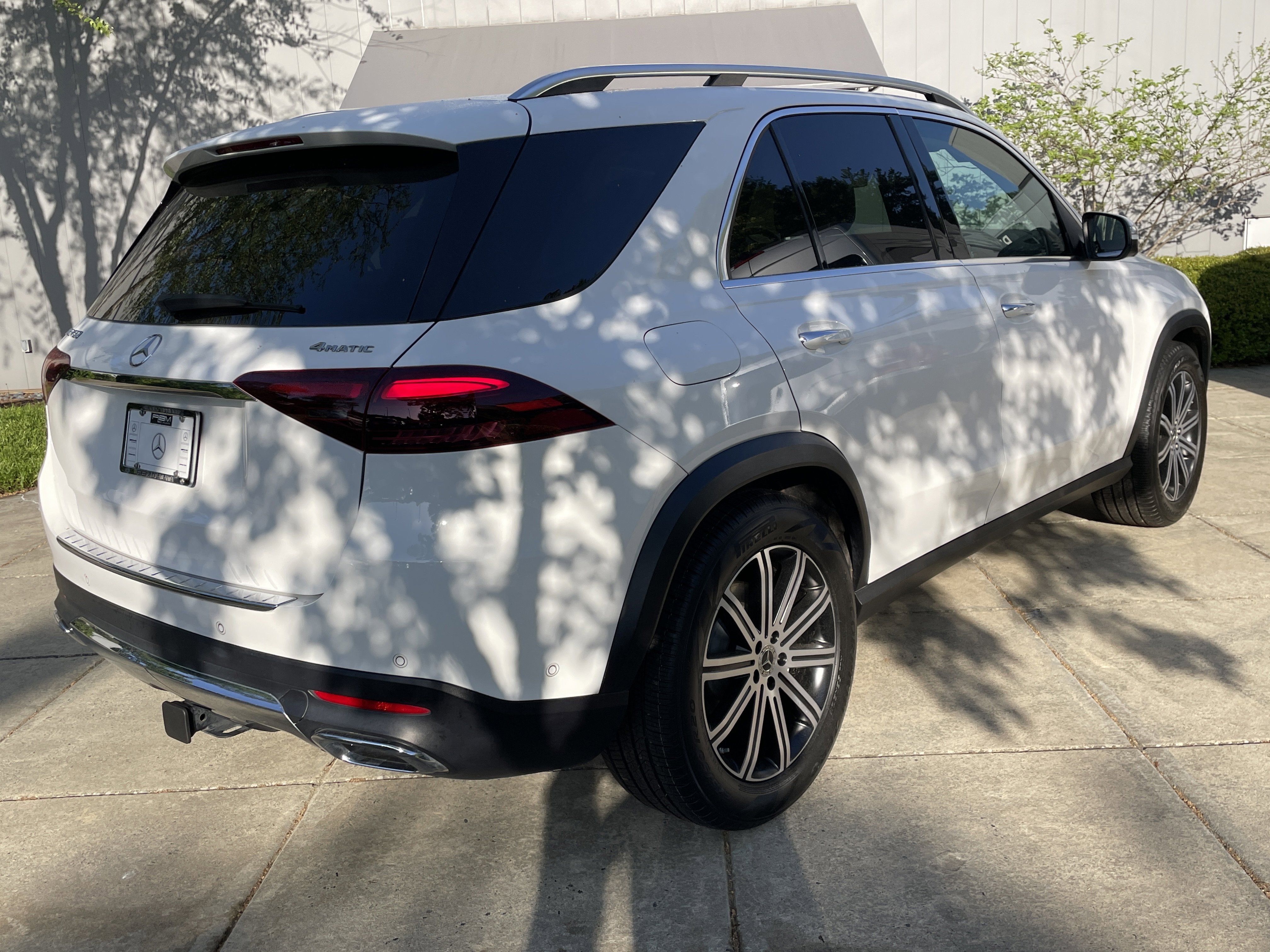Certified Used 2024 Polar White Mercedes-Benz GLE 450 4MATIC® SUV image 6