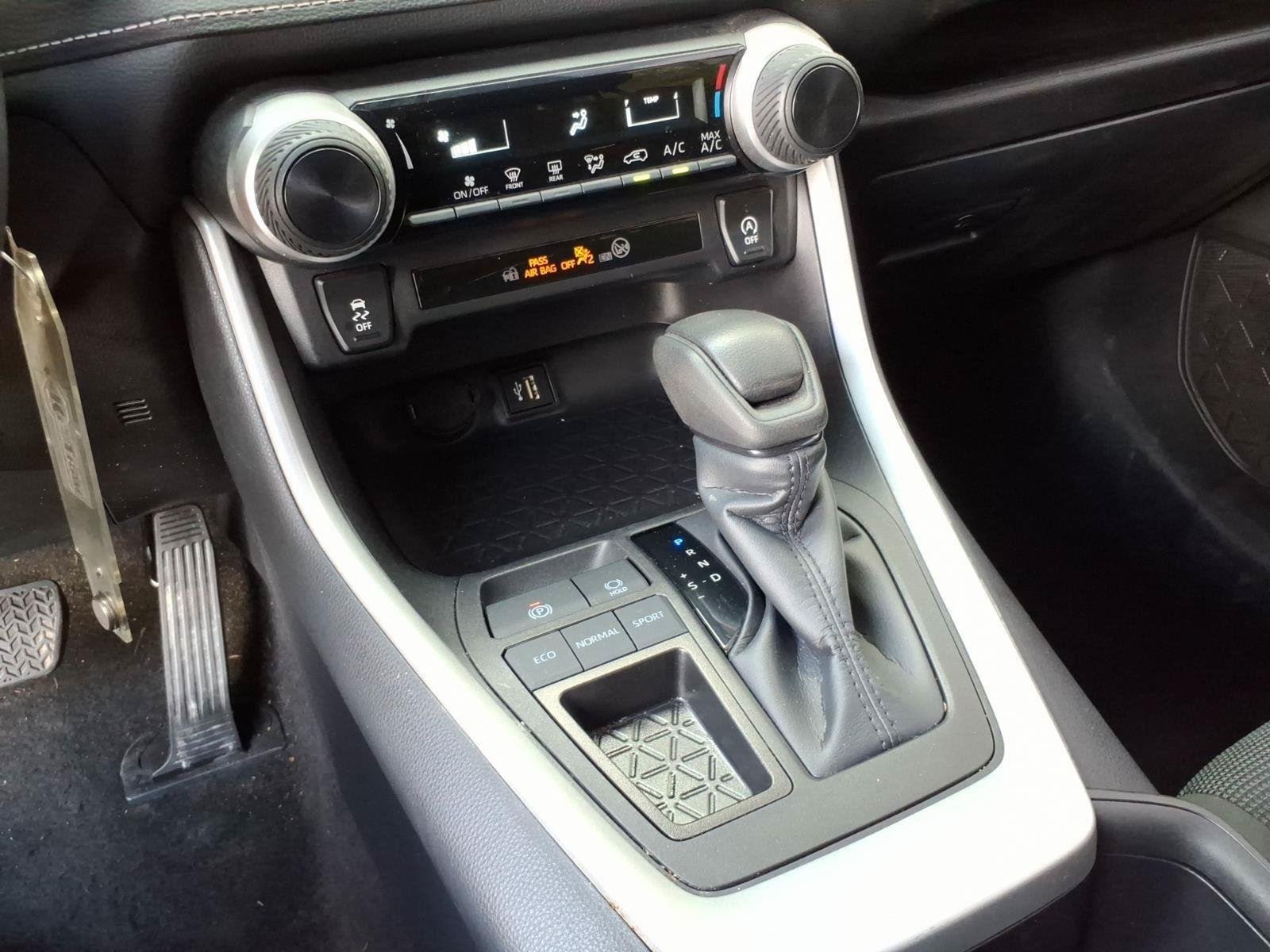 Used 2024 Silver Sky Metallic Toyota LE image 22