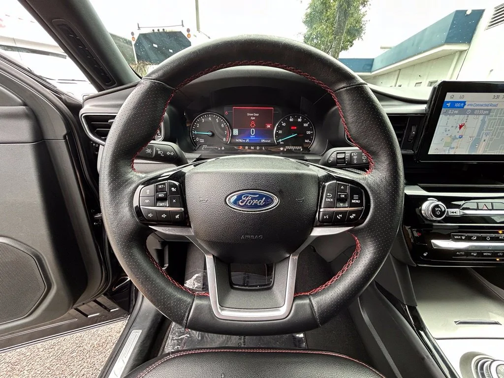 Used 2024 Black Metallic Ford ST-Line image 15