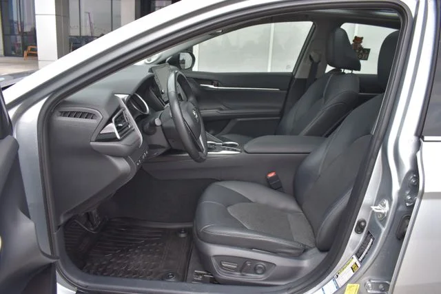Used 2023 Silver Toyota XLE image 11