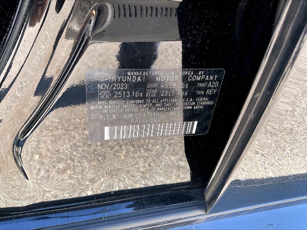 Used 2024 Onyx Black Hyundai SEL image 31