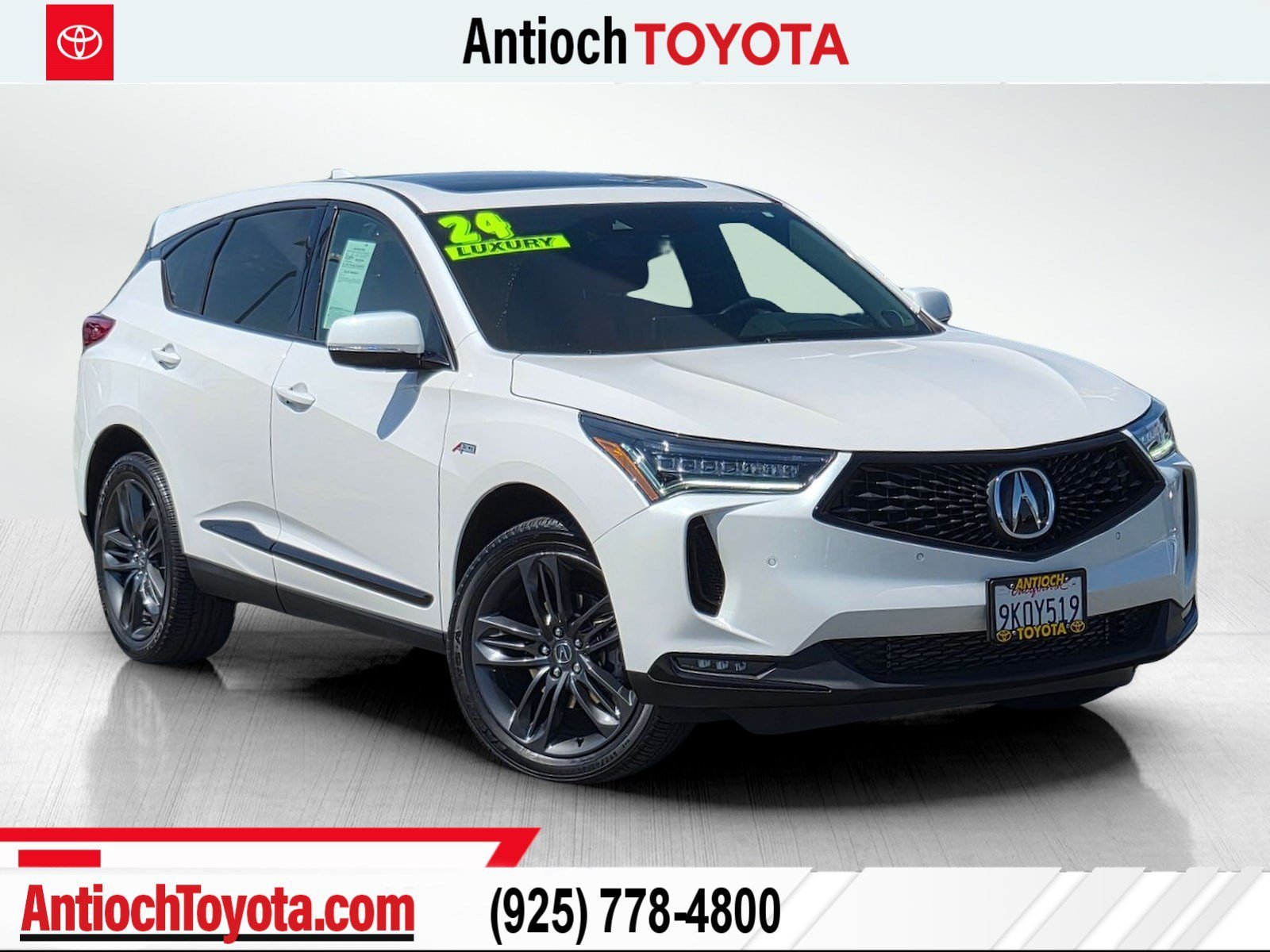Used 2024 White Acura w/A-Spec Package image 1