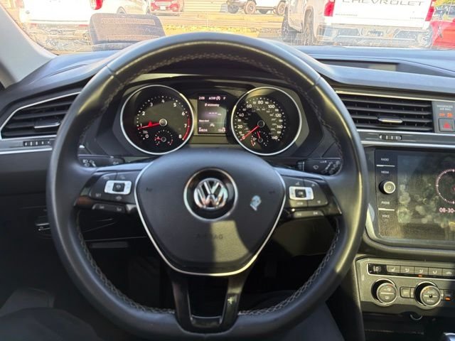 Used 2021 White Volkswagen 2.0T SE image 17
