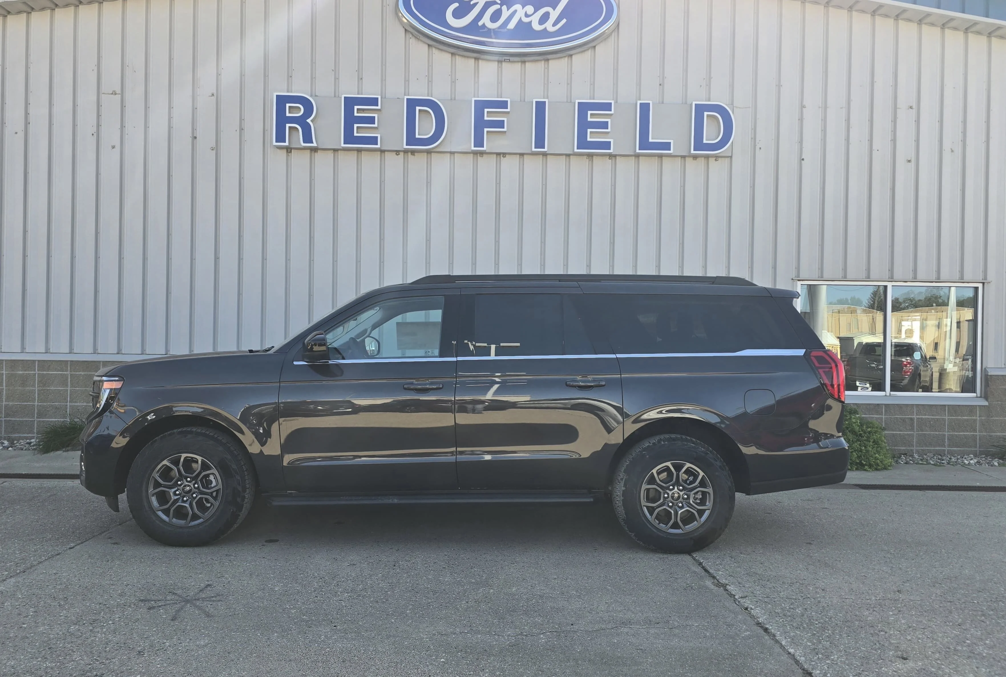2025 Ford Expedition Active MAX 4x4's photo