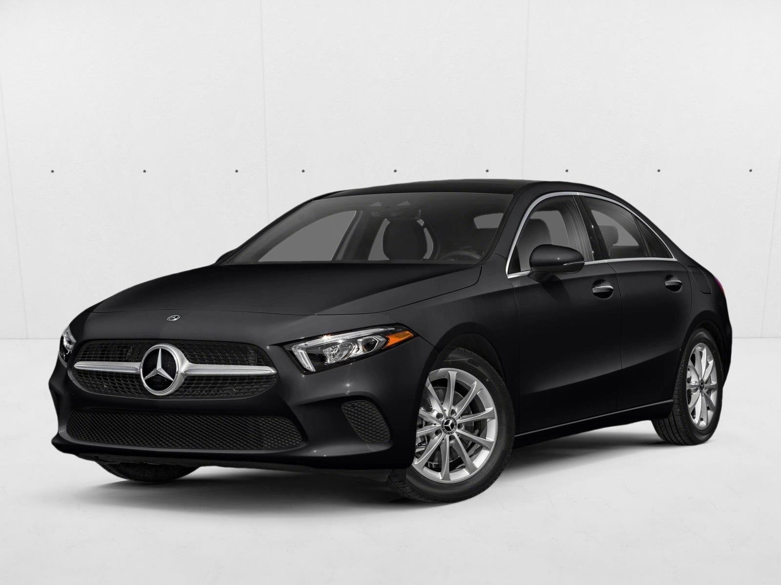 Used 2022 Night Black Mercedes-Benz A 220 image 1
