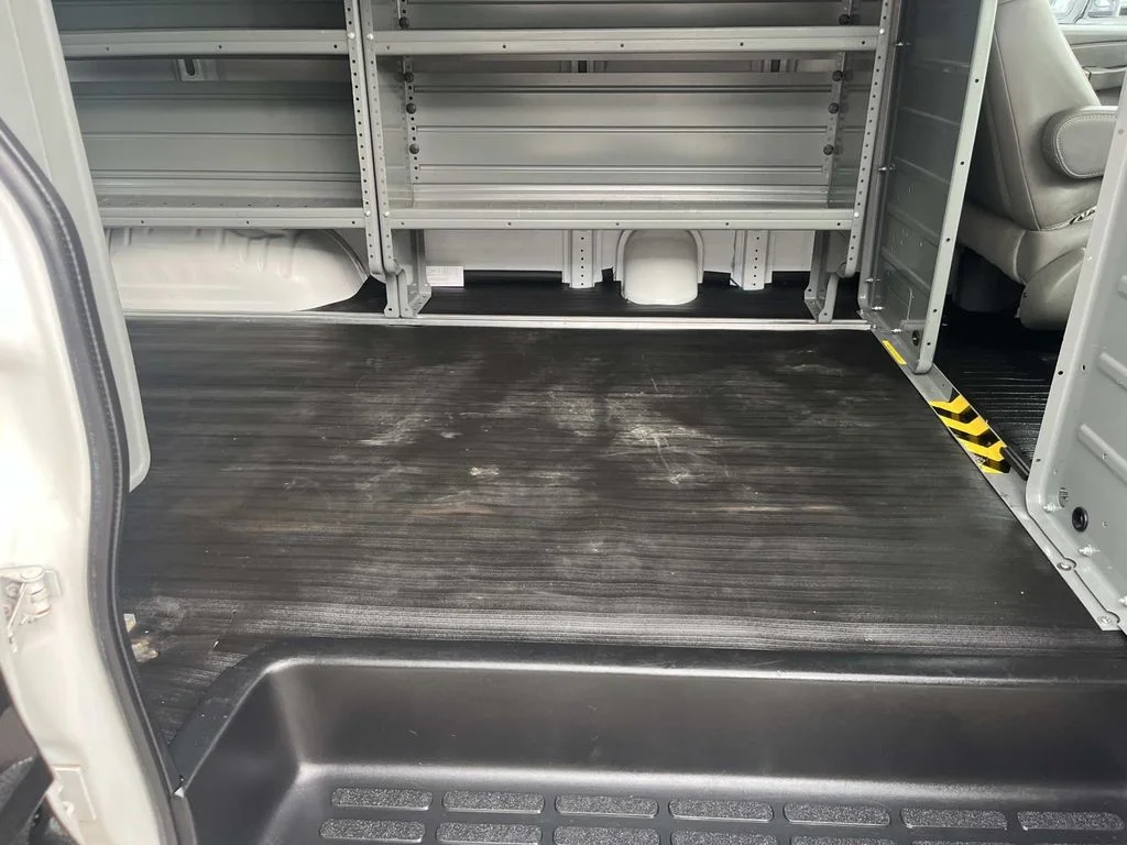 Used 2020 SUMMIT WHITE Chevrolet RWD 2500 Regular Wheelbase WT image 24